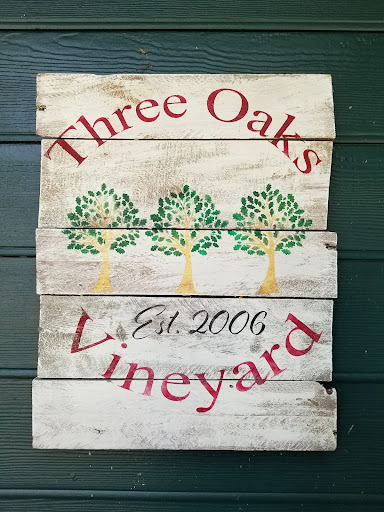 Winery «Three Oaks Vineyard LLC», reviews and photos, 1591 Crosley Rd, Granville, OH 43023, USA