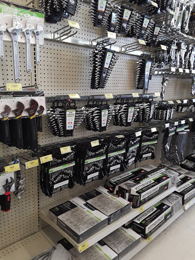 Hardware Store «Harbor Freight Tools», reviews and photos, 7523 Boulevard 26, North Richland Hills, TX 76180, USA