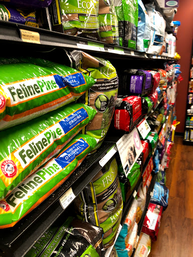 Pet Store «Pet Valu», reviews and photos, 1061 W Main St #12, Branford, CT 06405, USA