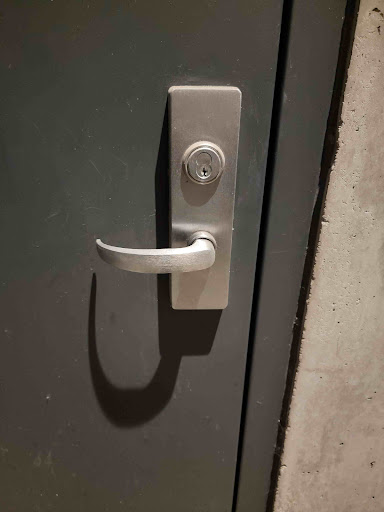 Locksmith «Redmond Key Locksmith», reviews and photos, 22410 NE Marketplace Dr, Redmond, WA 98053, USA