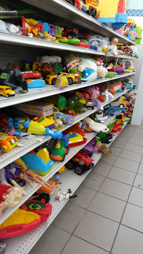 Thrift Store «Green Bay West Goodwill Retail Store & Training Center», reviews and photos