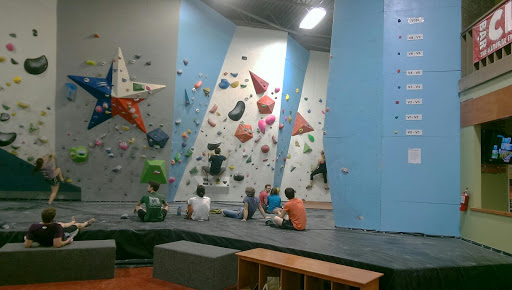 Rock Climbing «Summit Climbing, Yoga & Fitness – Carrollton», reviews and photos, 2389 Midway Rd, Carrollton, TX 75006, USA