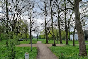 Fritz-Encke-Volks Park image