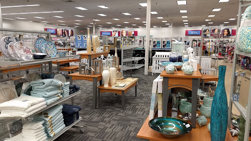 Clothing Store «Burlington Coat Factory», reviews and photos, 705 Granite St, Braintree, MA 02184, USA