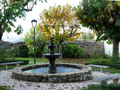 Fontaine du Largo de Santa Tereza de Ourém