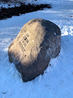 Paul Schwarz Gedenkstein