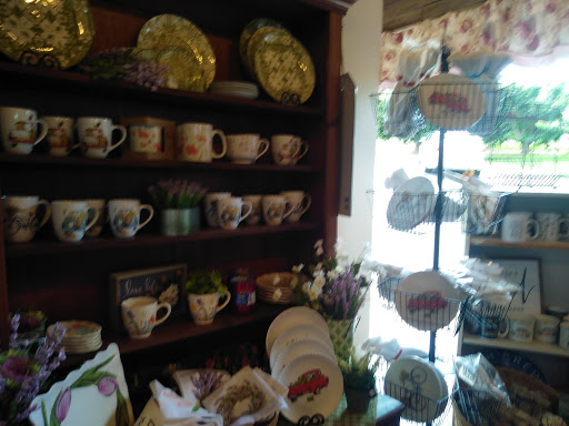 Produce Market «Washington Fruit Place At Barrett Orchards», reviews and photos, 1209 Pecks Canyon Rd, Yakima, WA 98908, USA