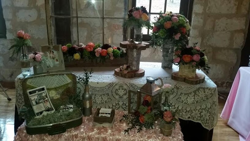 Florist «Treasured Blossoms Flower Market», reviews and photos, 5101 Rowlett Rd, Rowlett, TX 75088, USA