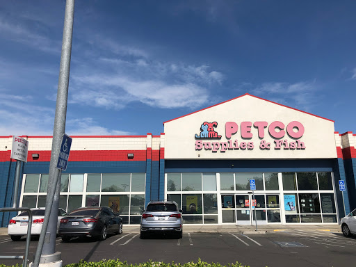 Pet Supply Store «Petco Animal Supplies», reviews and photos, 2021 Evergreen Ave, Modesto, CA 95350, USA