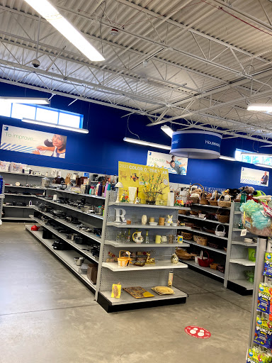 Thrift Store «Goodwill Industries of Greater Cleveland & East Central Ohio», reviews and photos, 16160 Pearl Rd, Strongsville, OH 44136, USA