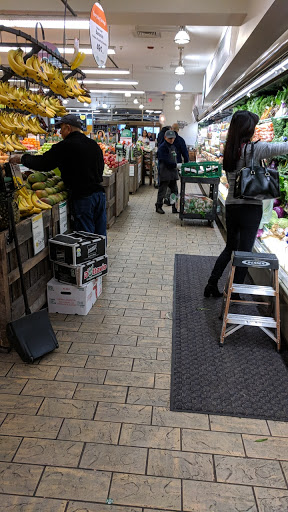 Grocery Store «Whole Foods Market», reviews and photos, Whole Foods Market, 110 Bloomingdale Rd, White Plains, NY 10605, USA