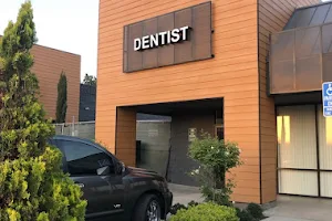 PoshPearl Family Dental Studio image
