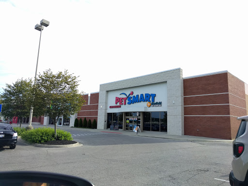 Pet Supply Store «PetSmart», reviews and photos, 2389 Taylor Park Dr, Reynoldsburg, OH 43068, USA