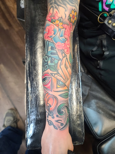 Tattoo Shop «West Coast Tattoo Parlor», reviews and photos, 5597 S Rainbow Blvd #120, Las Vegas, NV 89118, USA