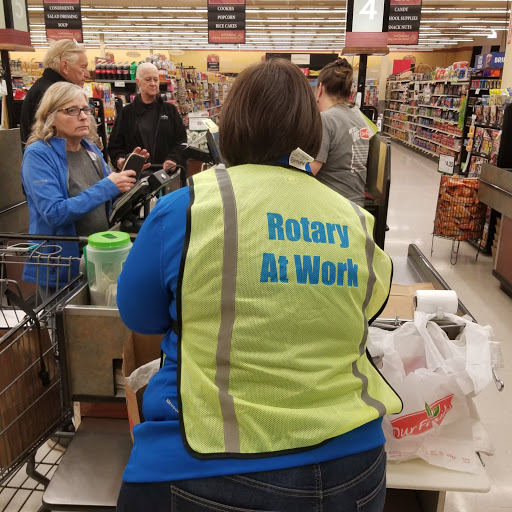 Grocery Store «Family Fresh Market», reviews and photos, 2351 Coulee Rd, Hudson, WI 54016, USA