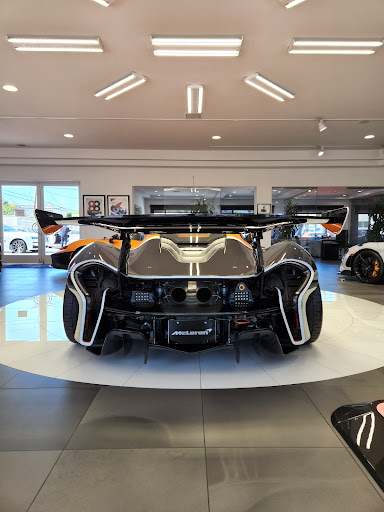Car Dealer «McLaren Auto Gallery Beverly Hills», reviews and photos, 9022 Wilshire Blvd, Beverly Hills, CA 90210, USA
