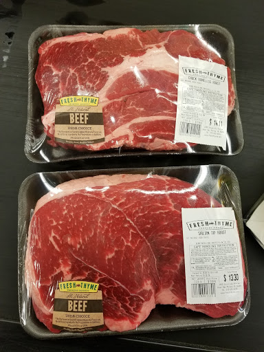 Grocery Store «Fresh Thyme Farmers Market- W. Des Moines», reviews and photos, 2900 University Ave, West Des Moines, IA 50266, USA