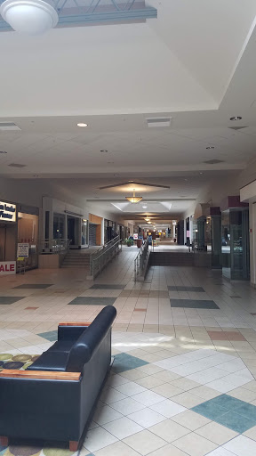 Shopping Mall «Forest Mall», reviews and photos, 835 W Johnson St, Fond du Lac, WI 54935, USA
