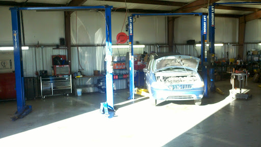 Auto Repair Shop «Hines Service Center», reviews and photos, 714 Harkrider St, Conway, AR 72032, USA