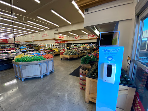 Grocery Store «Grocery Outlet Bargain Market», reviews and photos, 80 E Washington St, Petaluma, CA 94952, USA