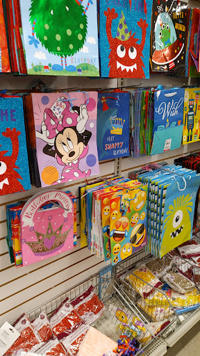 Dollar Store «Dollar Tree», reviews and photos, 646 Stewart Ave, Garden City, NY 11530, USA