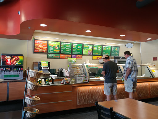 Restaurant «SUBWAY® Restaurants», reviews and photos, 1945 Medical Dr #400, Lakeway, TX 78734, USA