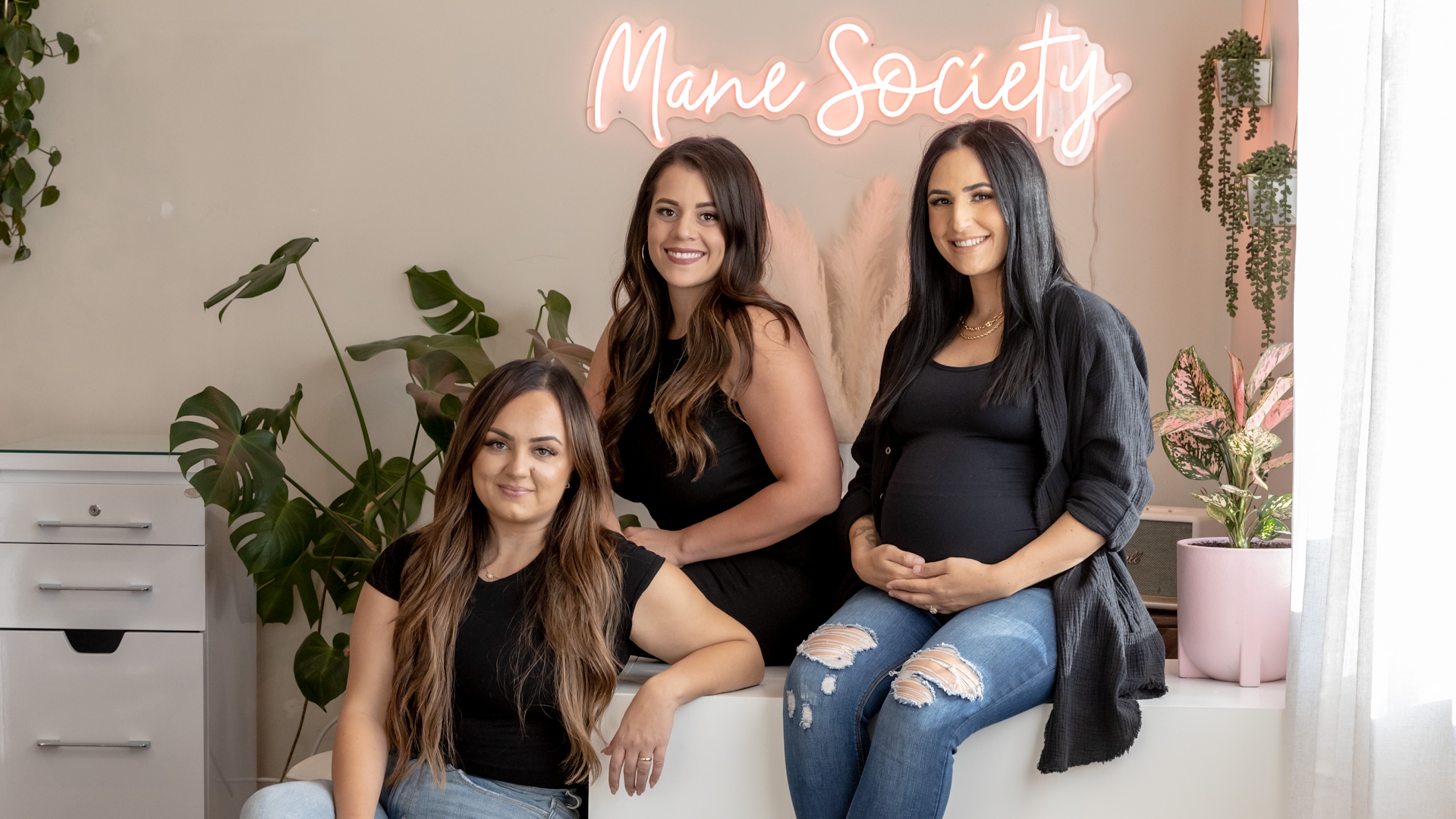 Mane Society Salon