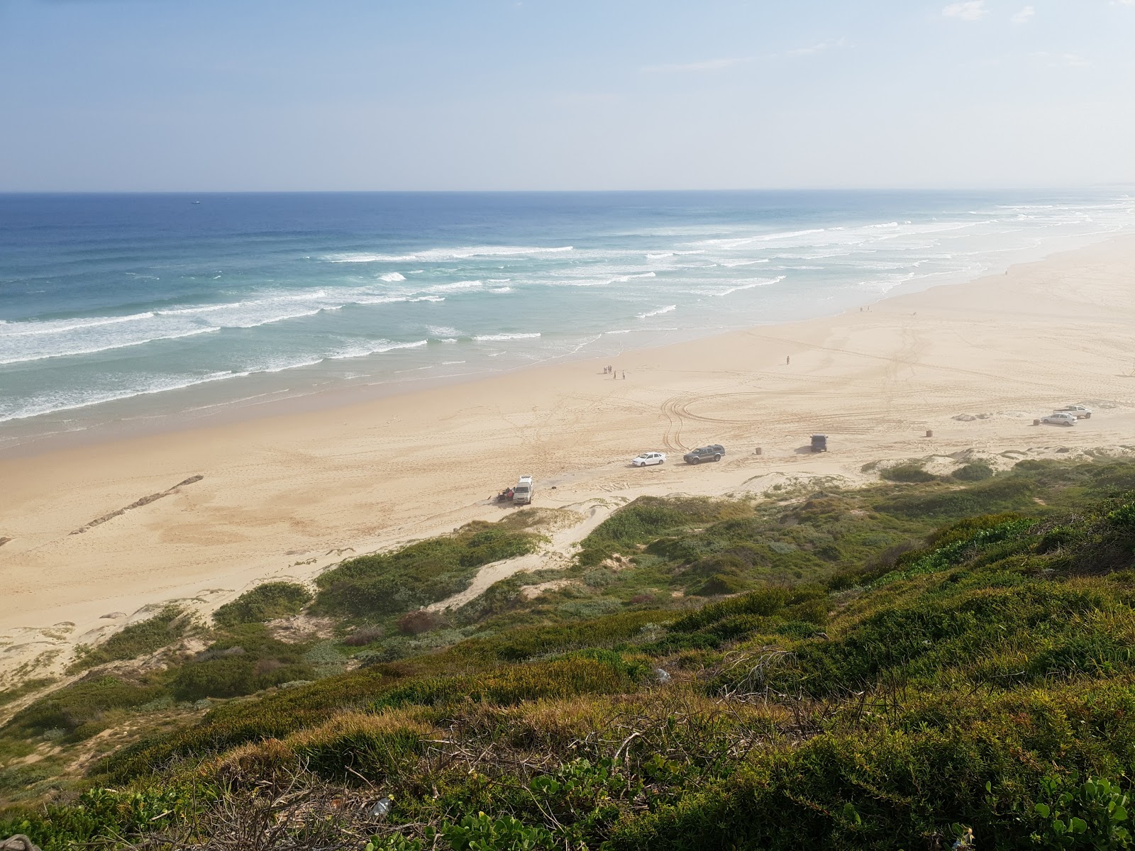 Φωτογραφία του Maitland beach με φωτεινή άμμος επιφάνεια
