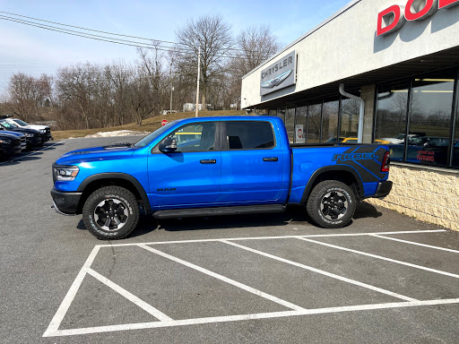 Car Dealer «Hondru Chrysler Dodge Jeep RAM of Elizabethtown», reviews and photos, 2005 S Market St, Elizabethtown, PA 17022, USA