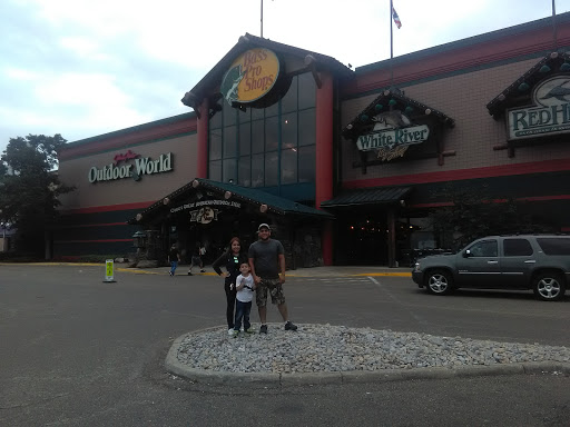 Sporting Goods Store «Bass Pro Shops», reviews and photos, 300 Cincinnati Mills Dr, Cincinnati, OH 45240, USA