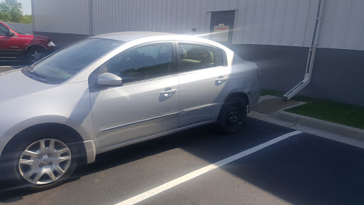 Auto Body Shop «ABRA Auto Body & Glass», reviews and photos, 2300 W Florist Ave, Glendale, WI 53209, USA