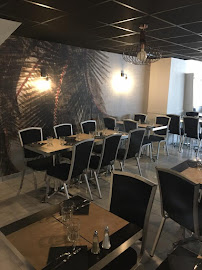 Atmosphère du Restaurant Crêperie La Gourmandise à Maen Roch - n°12