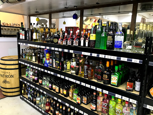 Liquor Store «Longhorn Liquor Store», reviews and photos, 223 NW Broad St, Murfreesboro, TN 37130, USA