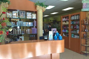 Gloria's Hair Salon & Spa image