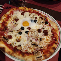 Pizza du Pizzeria Casa Siciliana à Issy-les-Moulineaux - n°9