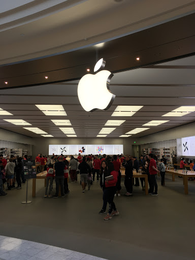 Computer Store «Apple Stonestown», reviews and photos, 3251 20th Ave, San Francisco, CA 94132, USA