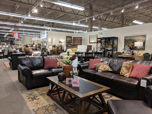 Furniture Store «Ashley HomeStore», reviews and photos, 4068 Commonwealth Ave, Eau Claire, WI 54701, USA