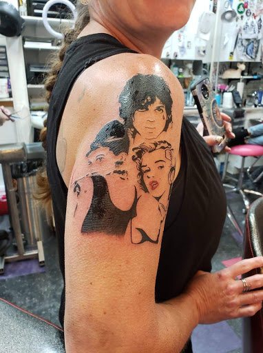 Tattoo Shop «In Your Face Tattooz», reviews and photos, 270 S Main St, Fond du Lac, WI 54935, USA