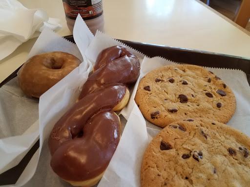 Donut Shop «Tato-Nut Donut Shop», reviews and photos, 1114 Government St, Ocean Springs, MS 39564, USA