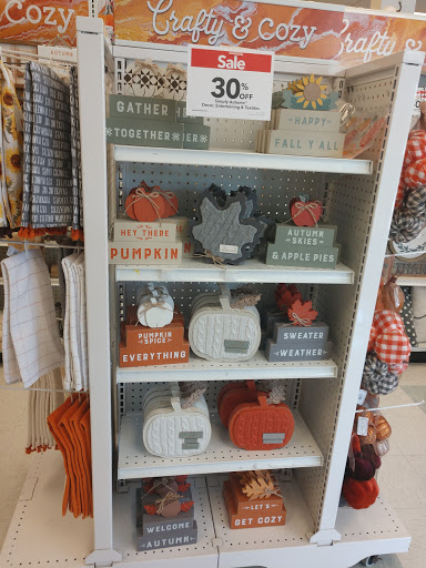 Fabric Store «Jo-Ann Fabrics and Crafts», reviews and photos, 153 E Swedesford Rd, Wayne, PA 19087, USA