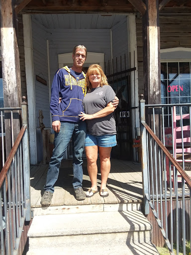 Restaurant «Old Delina Country Store», reviews and photos, 4397 John Barnes Rd, Cornersville, TN 37047, USA