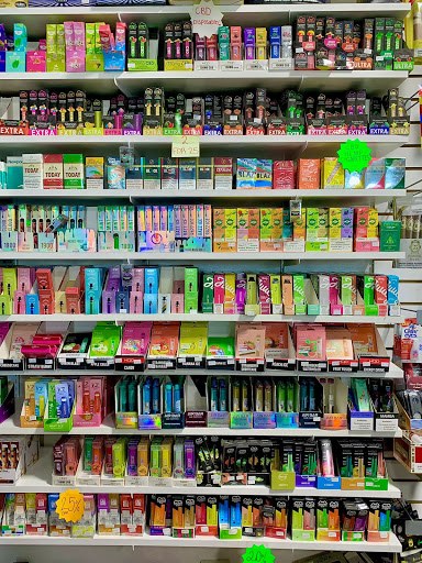 Tobacco Shop «Treehouse Smoke Shop», reviews and photos, 1321 N Federal Hwy, Hollywood, FL 33020, USA