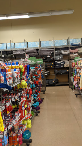 Pet Supply Store «Petco Animal Supplies», reviews and photos, 10315 E Shelby Dr, Collierville, TN 38017, USA