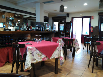 Restaurante La Chispa II - C. de Troya, 33, 45190 Nambroca, Toledo, Spain
