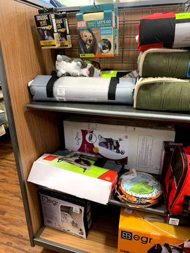 Outdoor Sports Store «Sierra Trading Post», reviews and photos, 215 N Maple Rd Unit 1F, Ann Arbor, MI 48103, USA