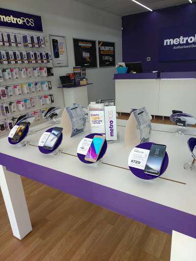 Cell Phone Store «MetroPCS Authorized Dealer», reviews and photos, 904 Roy Richard Dr, Schertz, TX 78154, USA