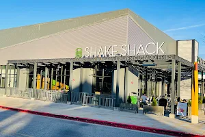 Shake Shack Mall in Columbia image