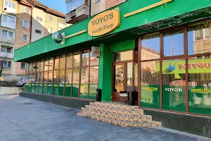 Yoyo's Irish Pub image