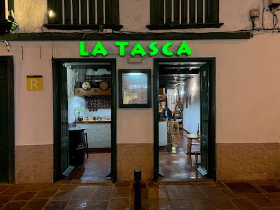 La Tasca - C. de Ruiz de Padrón, 52-56, 38800 San Sebastián de La Gomera, Santa Cruz de Tenerife, Spain