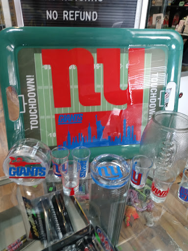 Tobacco Shop «Hypnotized Smoke Shop», reviews and photos, 2967 Patterson Rd, Florissant, MO 63031, USA